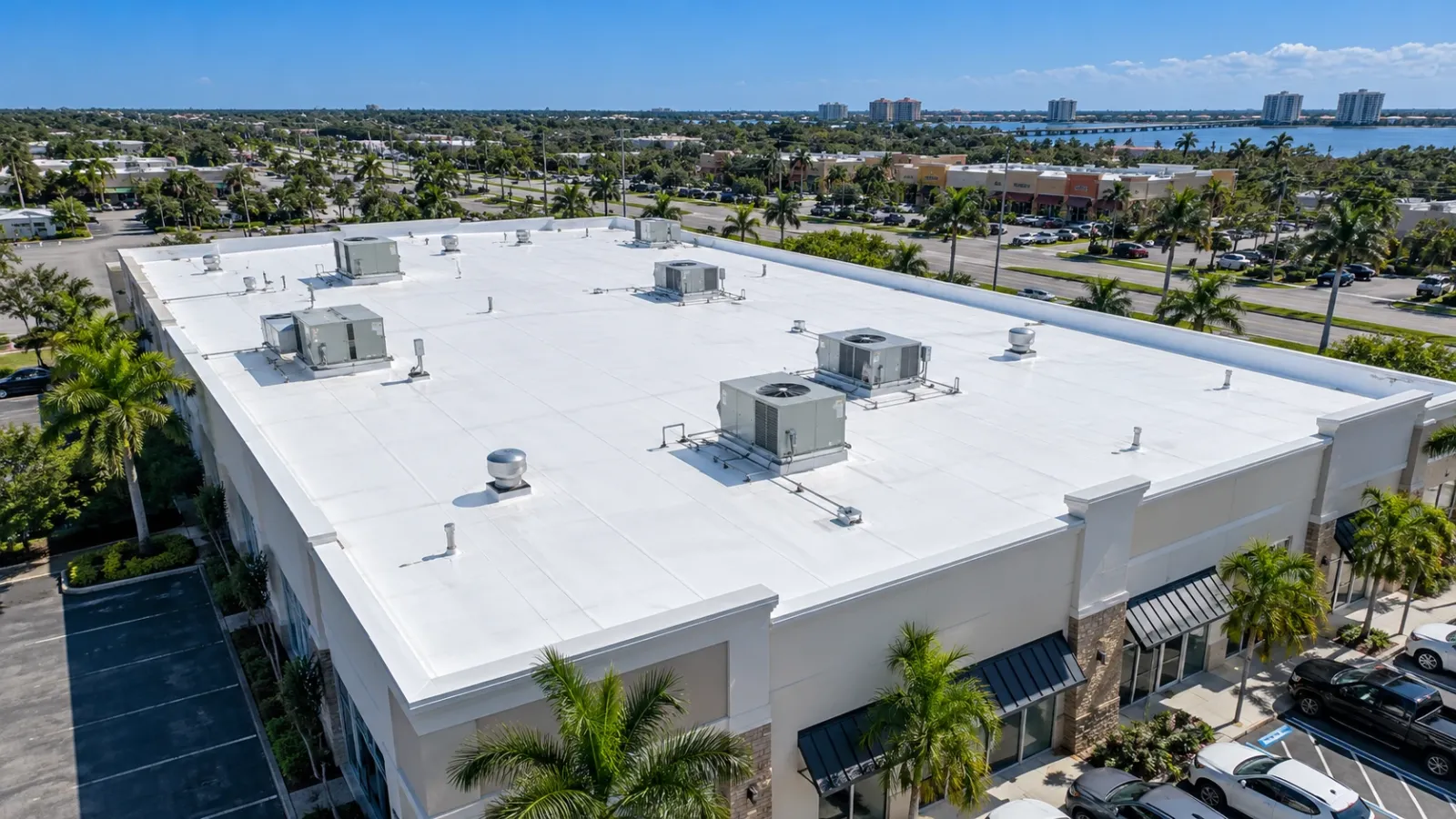 Commercial flat roof with TPO membrane